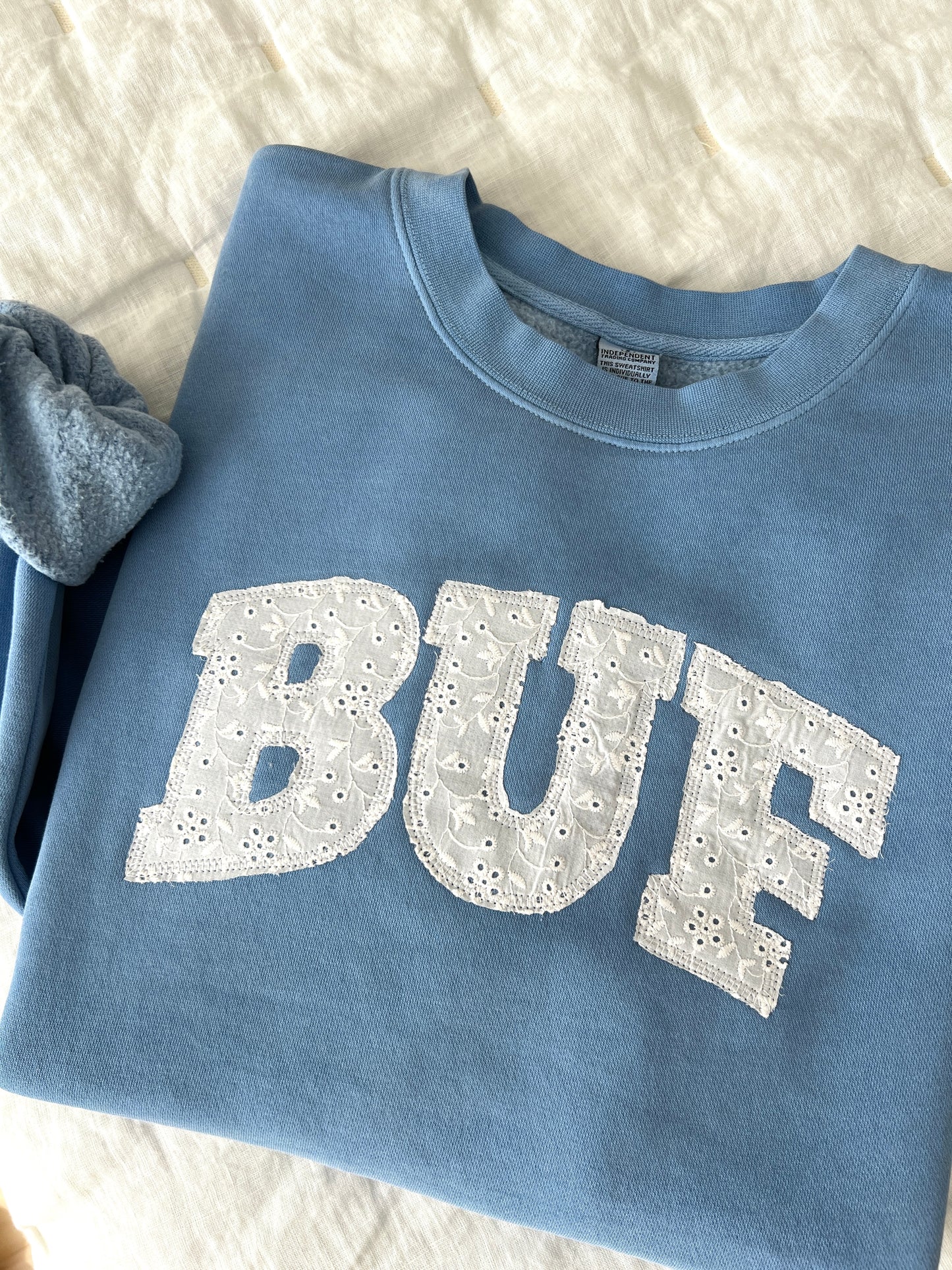 Lace Buf Sweatshirt