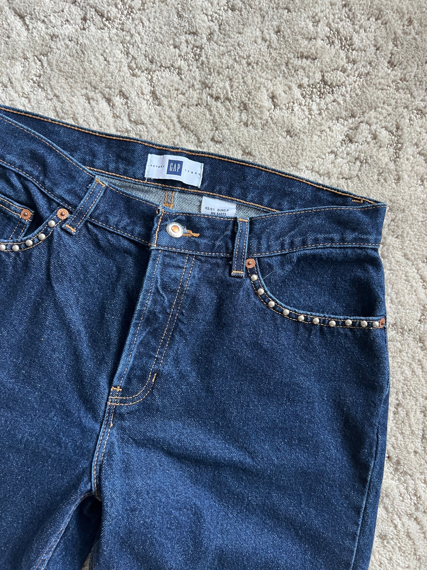 Waist:36 Inseam:28 Hip:40 Rise:10.5