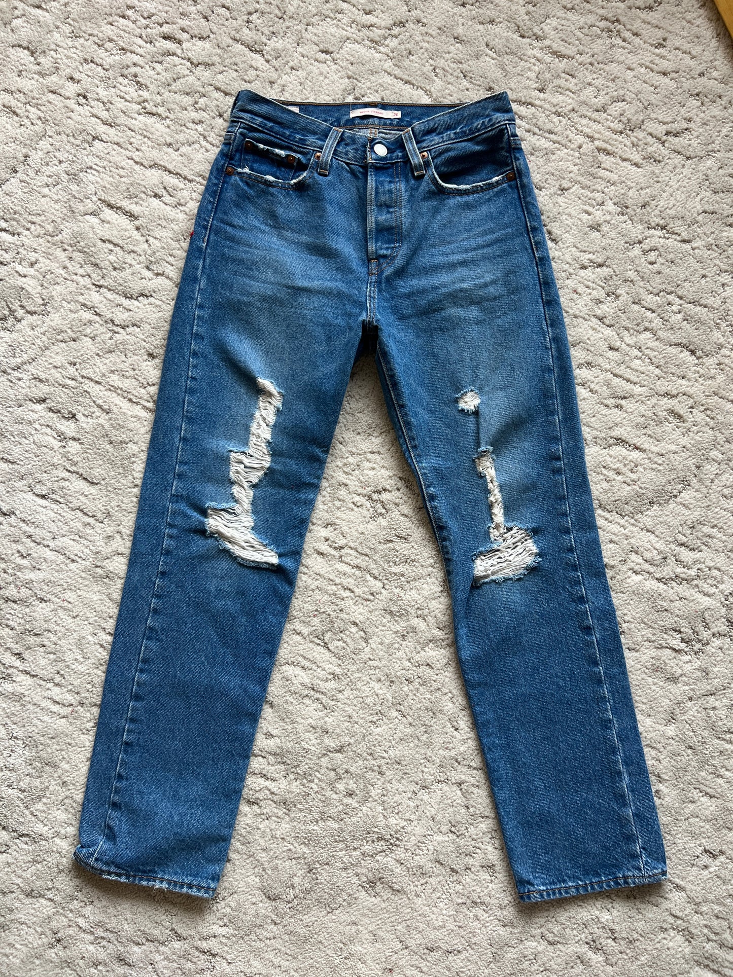 Waist:28.5 Inseam:27 Hip:35 Rise:10.5