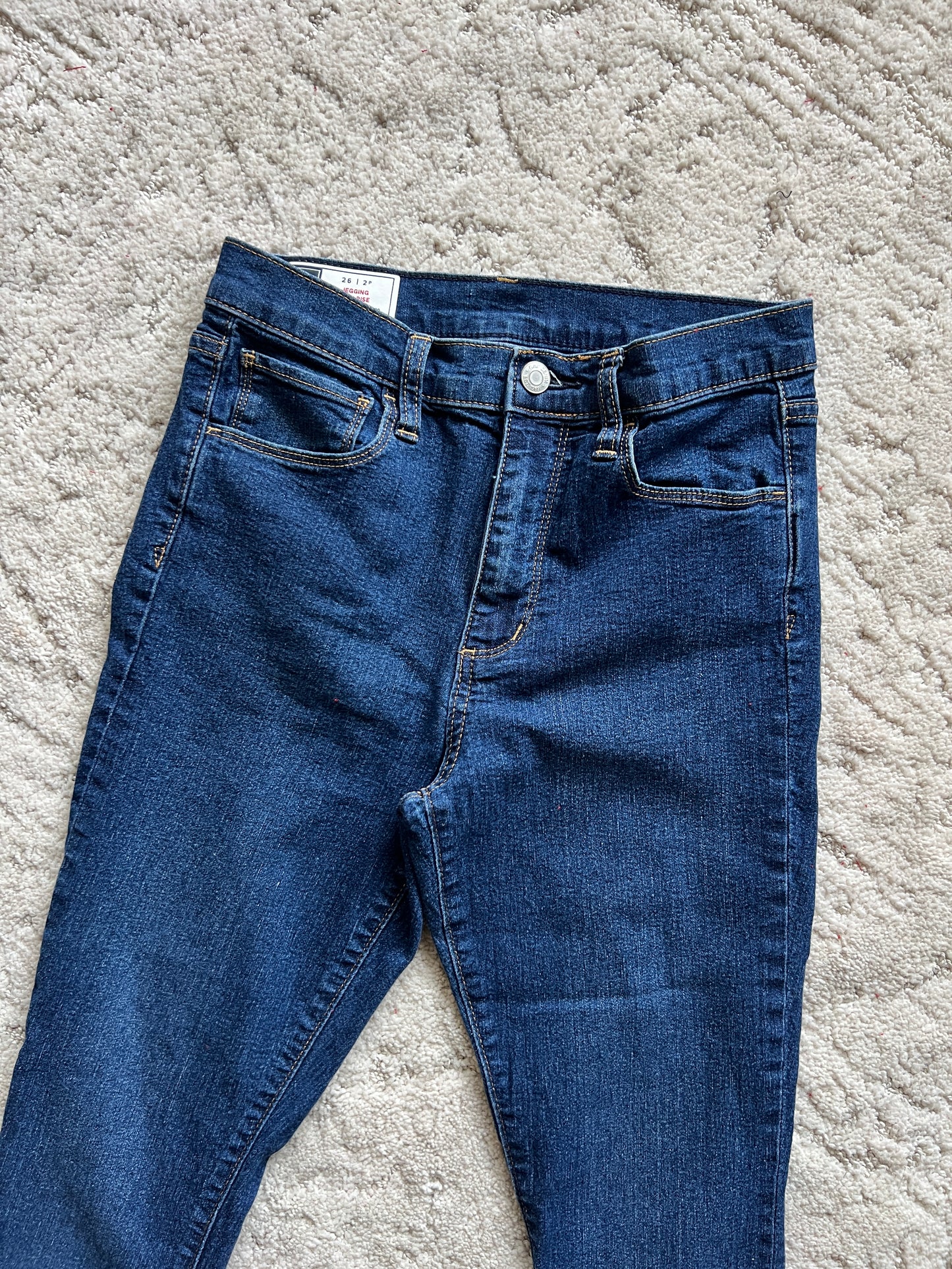 Waist:28 Inseam:25 Hip:31 Rise:10