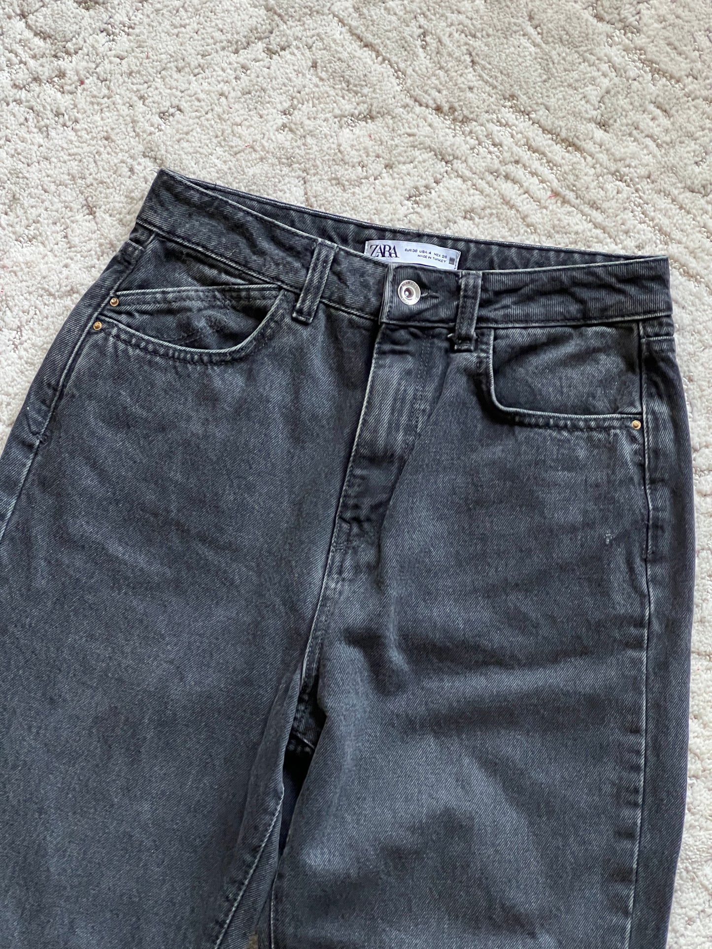 Waist:29 Inseam:23 Hip:38 Rise:13