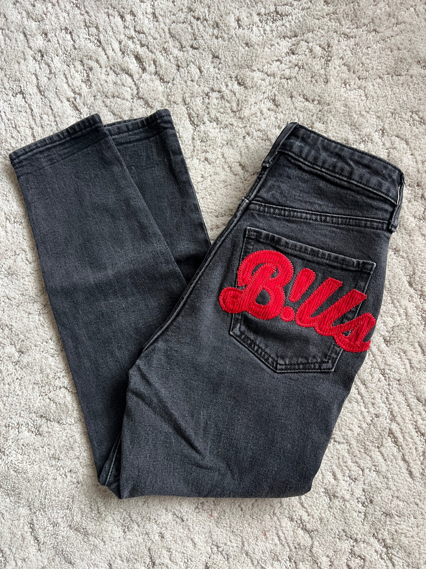 Waist:25 Inseam:24 Hip:34 Rise:11