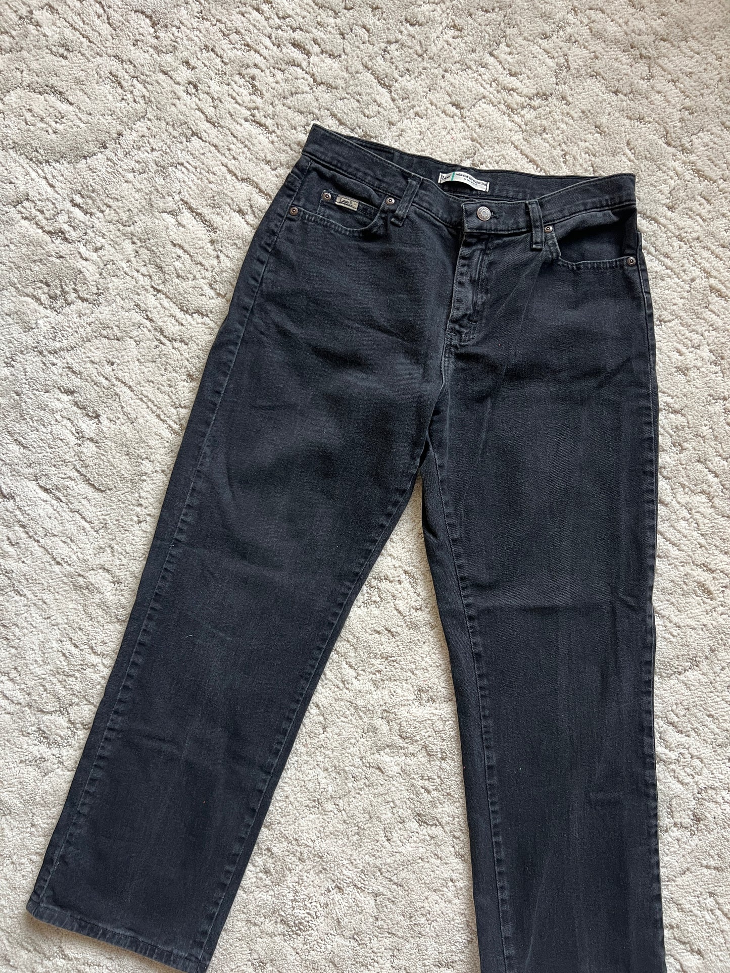 Waist:32 Inseam:27.5 Hip:37 Rise:10