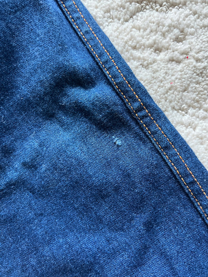 Waist:26 Inseam:31.5 Hip:37 Rise:11