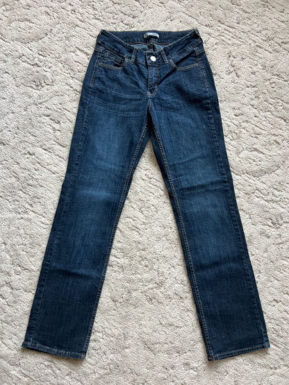 Waist:30 Inseam:31.5 Hip:35 Rise:9