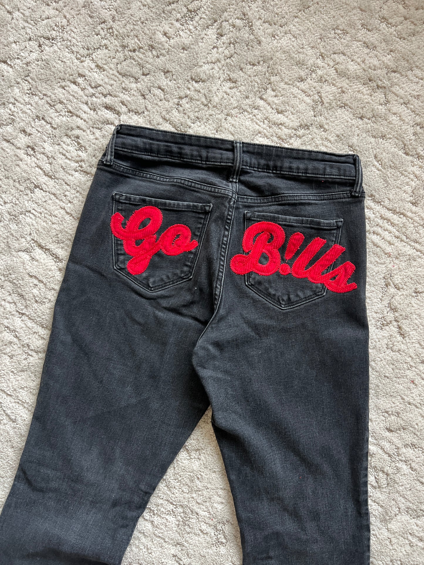 Waist:31 Inseam:30 Hip:35 Rise:9