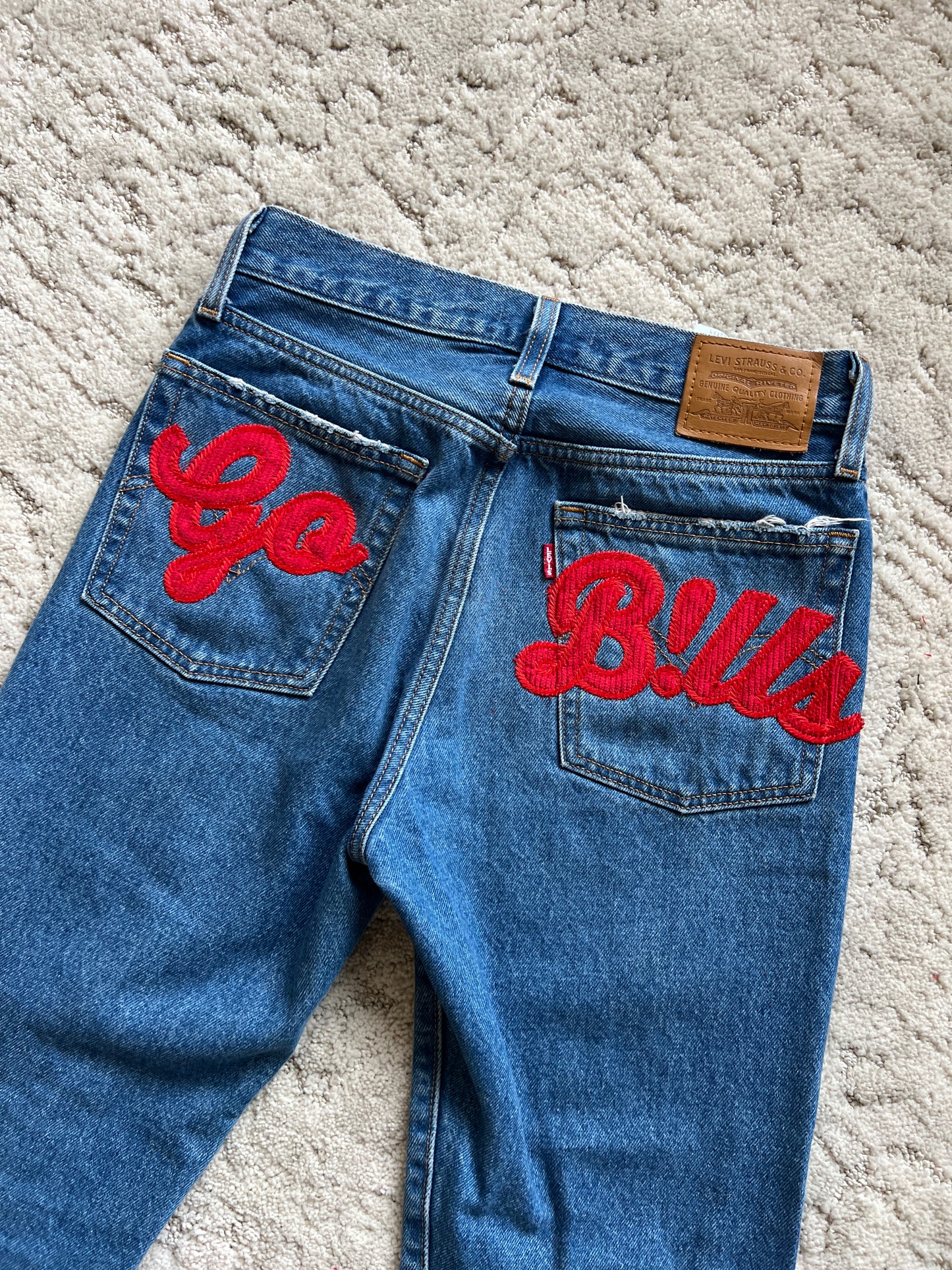 Waist:28.5 Inseam:27 Hip:35 Rise:10.5