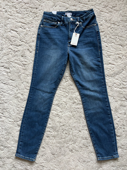 Waist:28 Inseam:26.5 Hip:33 Rise:10.5