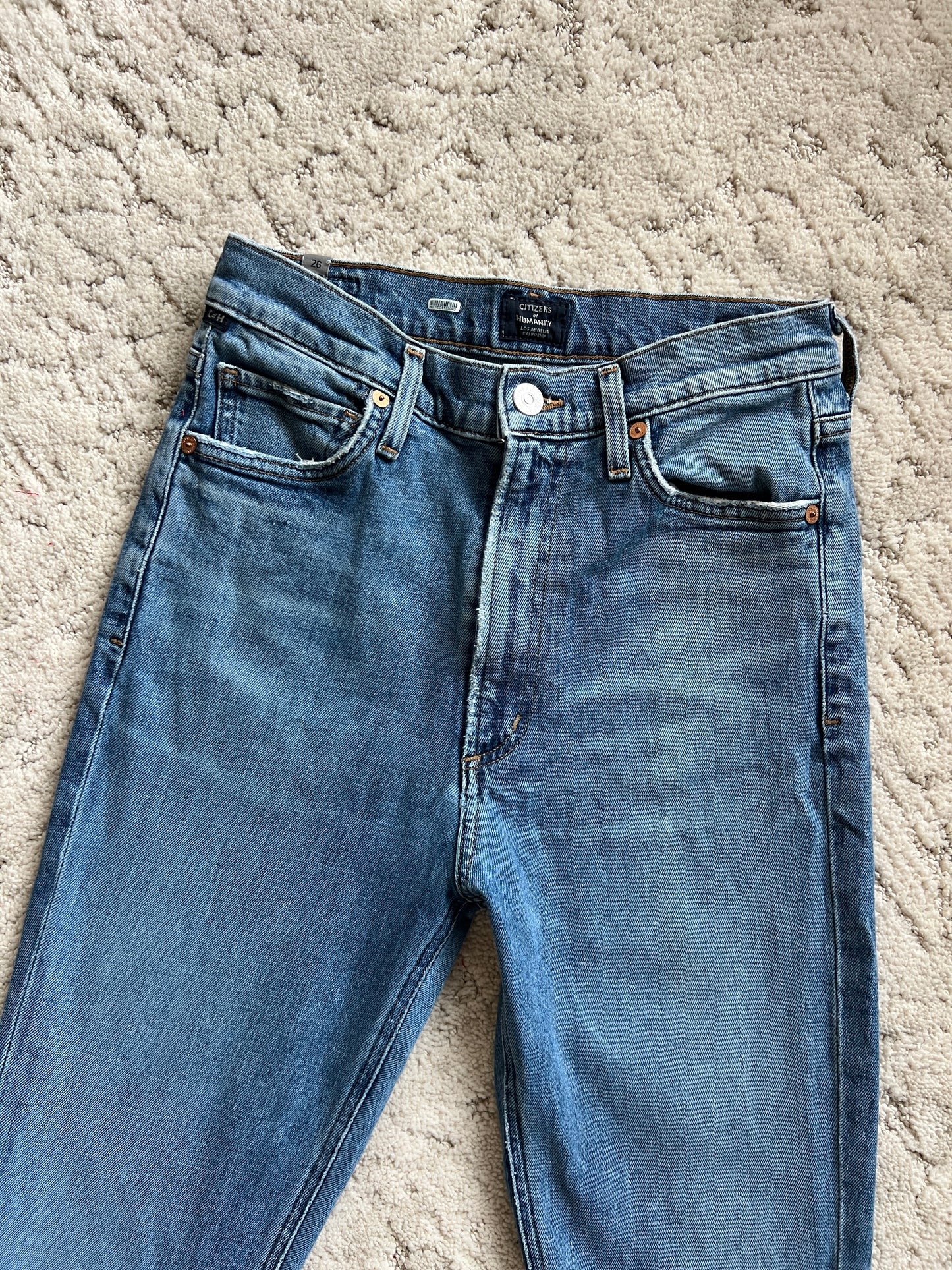 Waist:27 Inseam:37.5 Hip:32 Rise:11