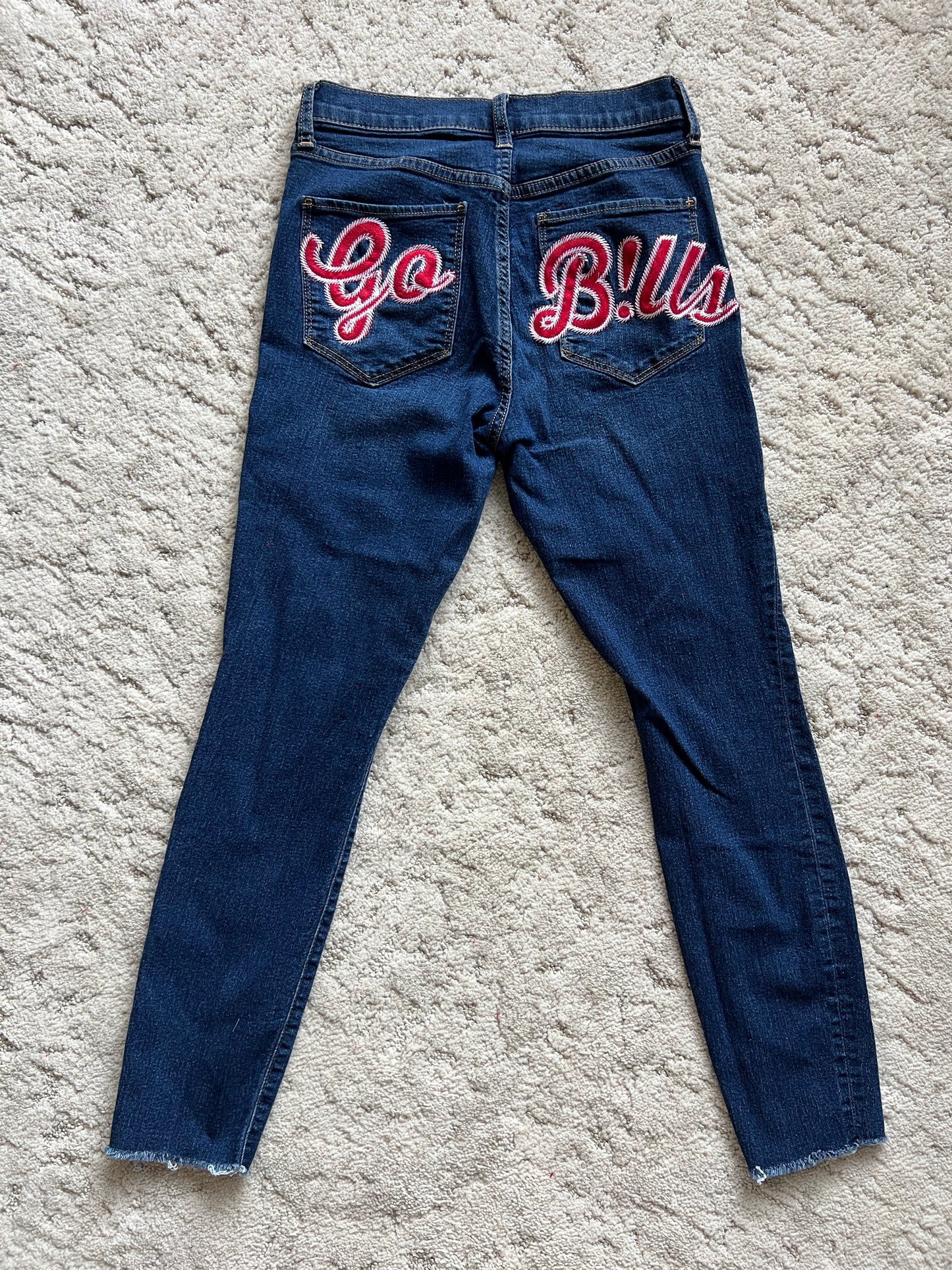 Waist:28 Inseam:25 Hip:31 Rise:10