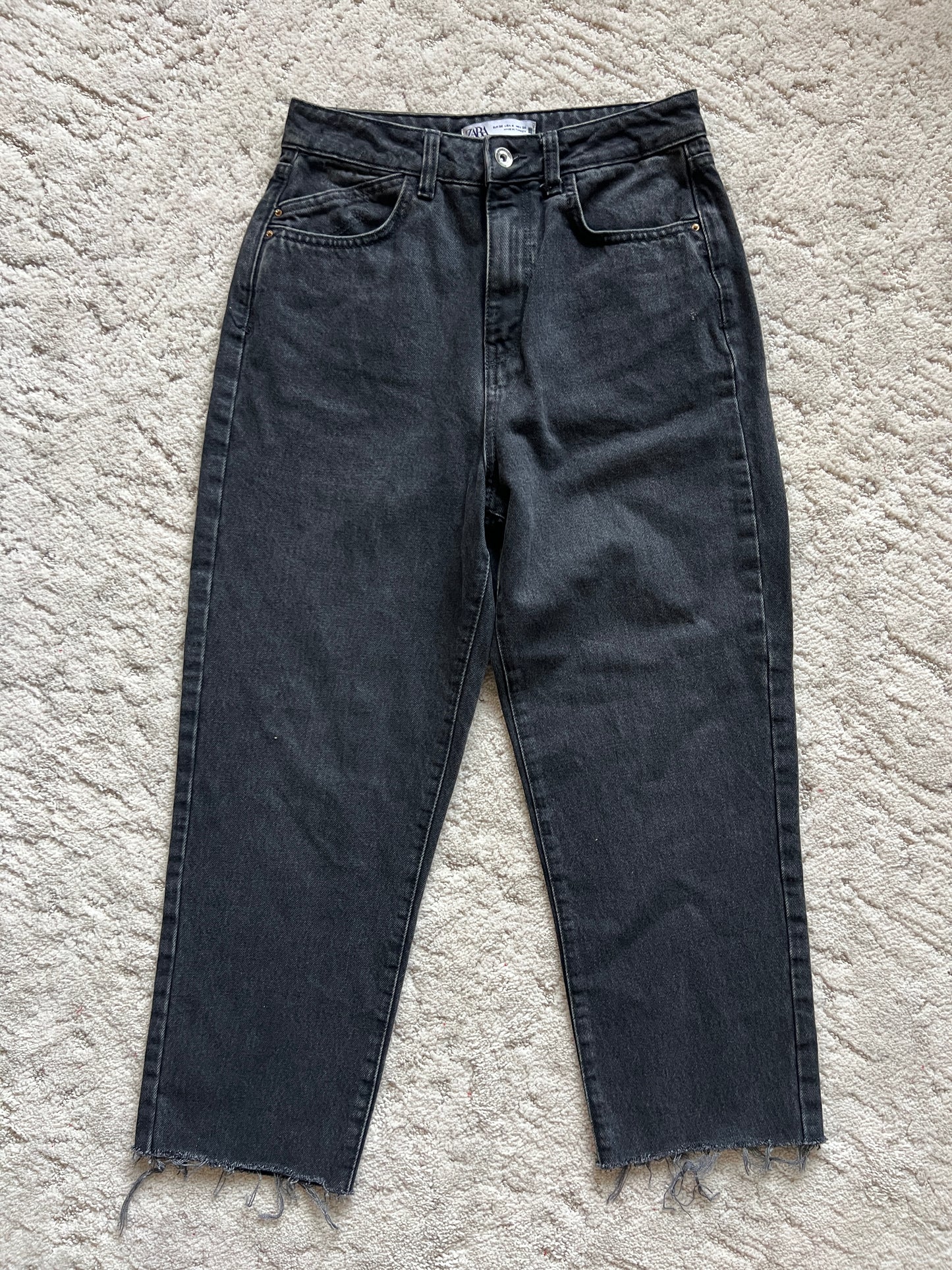 Waist:29 Inseam:23 Hip:38 Rise:13