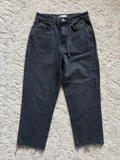 Waist:29 Inseam:23 Hip:38 Rise:13